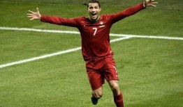 吃瓜群众罗伊斯,吃瓜群众的美食探索之旅