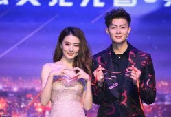 明星塌房吃瓜,明星塌房事件背后的真相揭秘