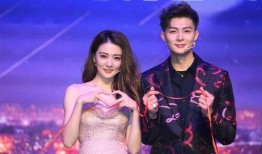 明星塌房吃瓜,明星塌房事件背后的真相揭秘