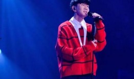 江南林俊杰吃瓜求婚,甜蜜瓜果见证爱情时刻