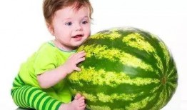 孩子吃瓜的危害,警惕这些潜在危害