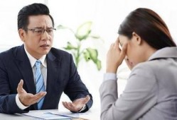 职场吃瓜老板,老板的“吃瓜”真相与职场生存法则