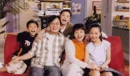 家有儿女刘英吃瓜,刘英的“吃瓜”日常，揭秘娱乐圈幕后故事