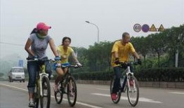 自行车吃瓜,自行车吃瓜，畅享夏日清凉