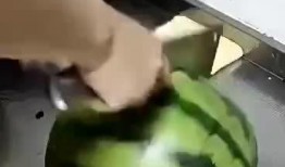 瓜苦吃坏肚子了,警惕夏日饮食安全
