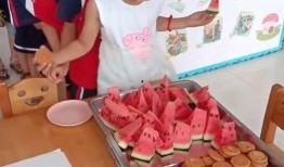 排队吃瓜视频,揭秘网络热点的幕后故事