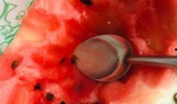 孩子冬天吃麒麟瓜好吗,冬天孩子吃麒麟瓜的好处与注意事项