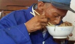 秃头大爷吃瓜,秃头大爷的瓜田奇遇记