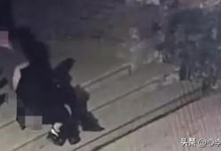 桥洞吃瓜直播视频,揭秘网红桥洞里的趣味生活