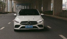 奔驰小姐姐吃瓜,揭秘娱乐圈幕后故事