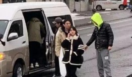 排队吃瓜视频,揭秘网络热点的幕后故事